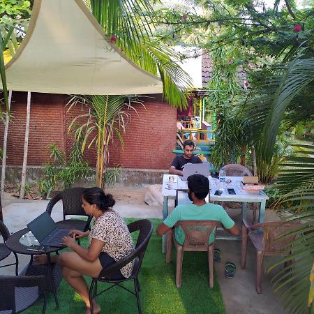 Secret Garden Arambol Hotel Bagian luar foto