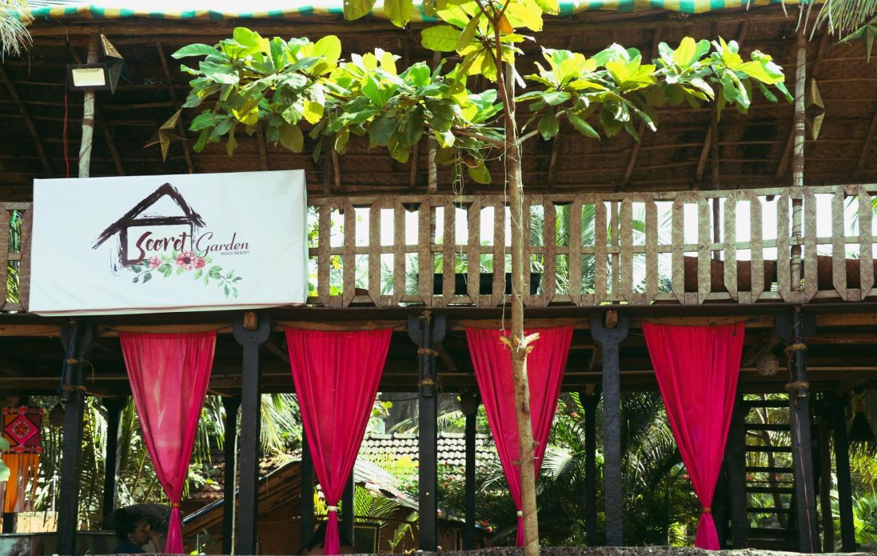 Secret Garden Arambol Hotel Bagian luar foto