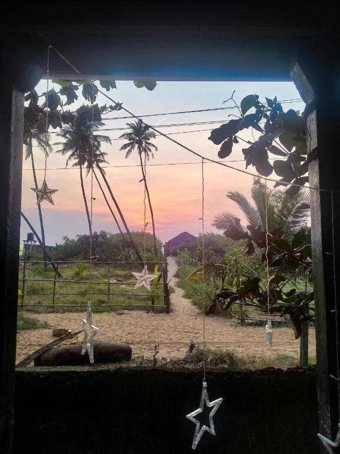 Secret Garden Arambol Hotel Bagian luar foto