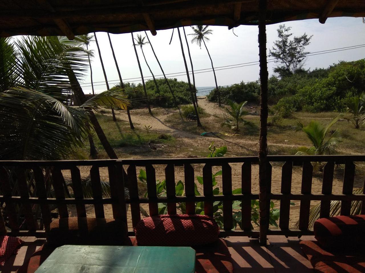 Secret Garden Arambol Hotel Bagian luar foto