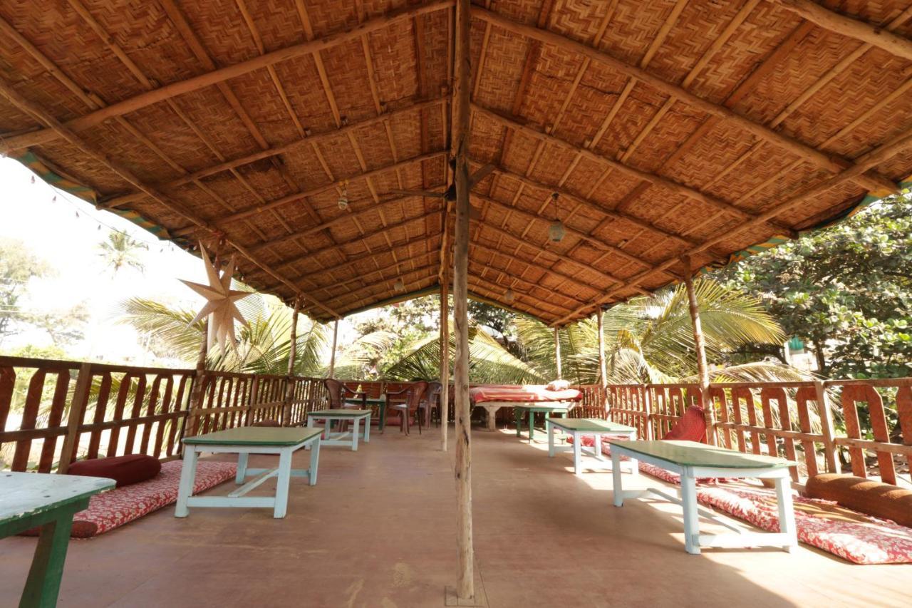 Secret Garden Arambol Hotel Bagian luar foto